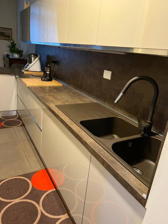 Casa Silli Lägenhet Pinerolo Exteriör bild