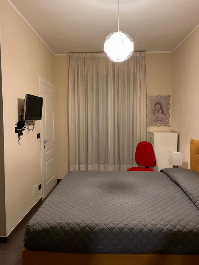 Casa Silli Lägenhet Pinerolo Exteriör bild